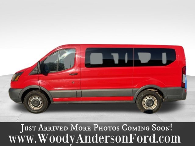 Used 2016 Ford Transit 150 XL RWD image 3