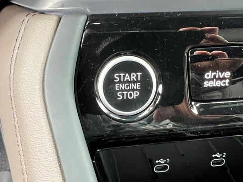 New 2025 Audi Q5 Premium Plus image 24