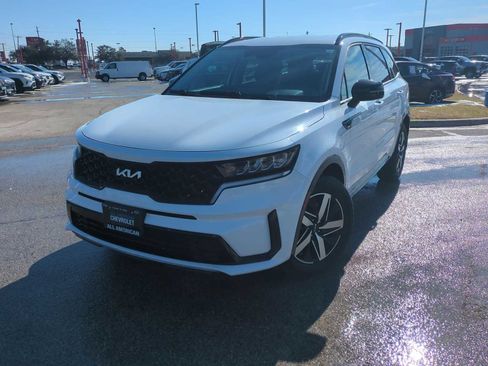 Used 2022 Kia Sorento S image 1