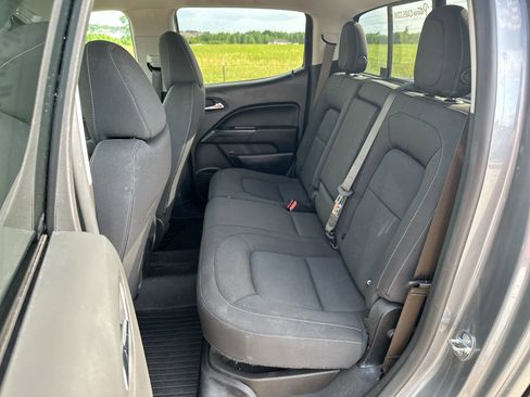 Used 2022 Chevrolet Colorado LT w/ LT Convenience Package image 19