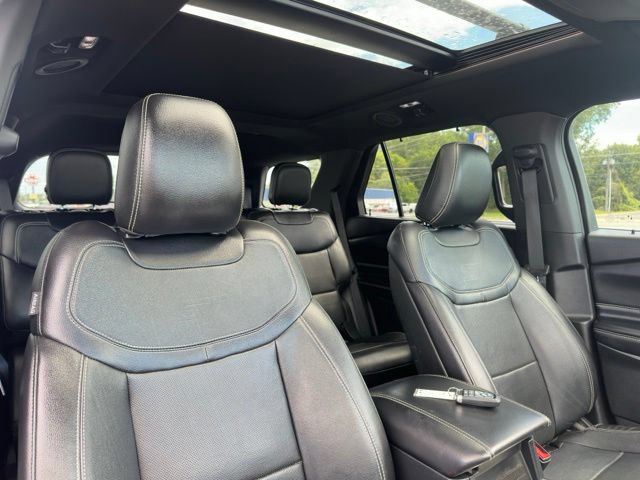 Used 2020 Ford Explorer ST w/ Premium Technology Package AWD/4WD image 8