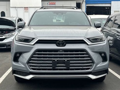 Used 2026 Toyota Grand Highlander AWD Hybrid image 3