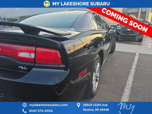 Used 2013 Dodge Charger SE w/ Connectivity Group image 9