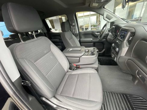 Certified 2022 Chevrolet Silverado 1500 Custom image 27