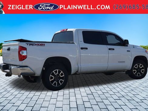 Used 2015 Toyota Tundra SR5 w/ TRD Off Road Package AWD/4WD image 3