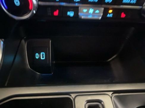 Used 2023 Ford F150 XLT AWD/4WD image 25