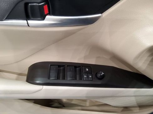Used 2023 Toyota Camry LE FWD image 17