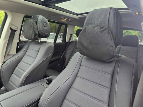 Used 2026 Mercedes-Benz GLS 450 4MATIC image 26