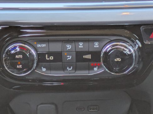 New 2026 Chevrolet Trax LT w/ Driver Confidence Package FWD image 23