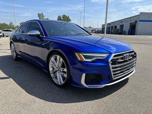 Used 2023 Audi S6 Premium Plus w/ Premium Plus Package AWD/4WD image 7