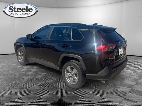 Used 2025 Toyota RAV4 XLE image 3