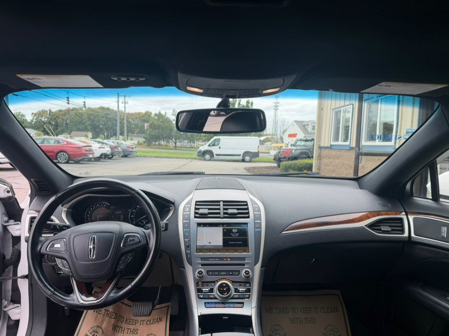 Used 2017 Lincoln MKZ Reserve AWD/4WD image 25