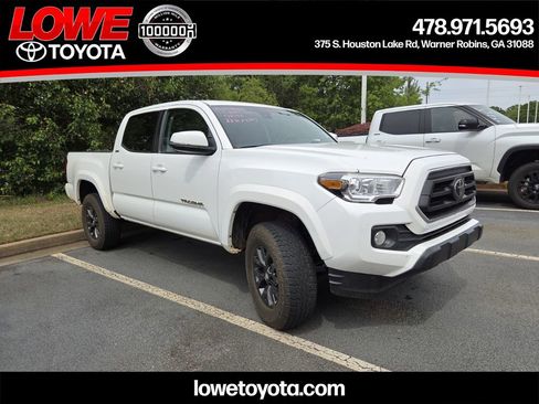 Used 2022 Toyota Tacoma SR5 image 1