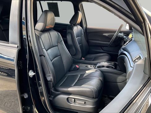 Certified 2023 Honda Passport TrailSport image 9