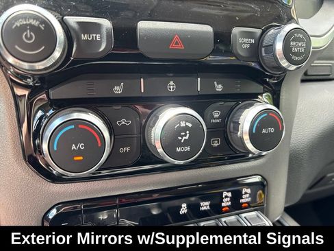 Used 2019 RAM 1500 Big Horn AWD/4WD image 36