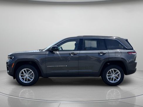 New 2025 Jeep Grand Cherokee Laredo X w/ Luxury Tech Group I image 2