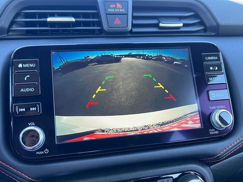 New 2025 Nissan Versa SR w/ Trunk Package image 31