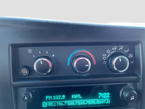 Used 2024 GMC Savana 2500 w/ Driver Convenience Package image 15