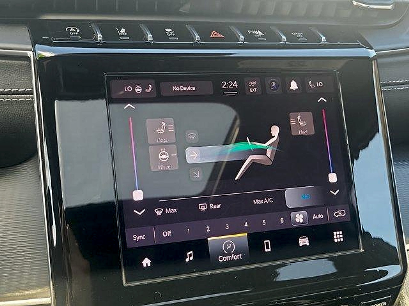 Used 2023 Jeep Grand Cherokee Altitude RWD image 27