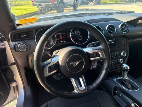 Used 2021 Ford Mustang Coupe RWD image 11