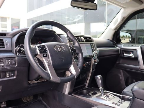 Used 2023 Toyota 4Runner SR5 Premium image 15