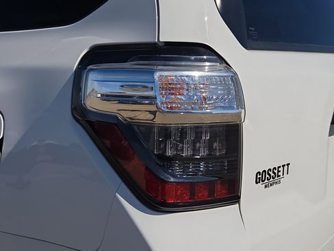 Used 2021 Toyota 4Runner TRD Off-Road Premium image 7