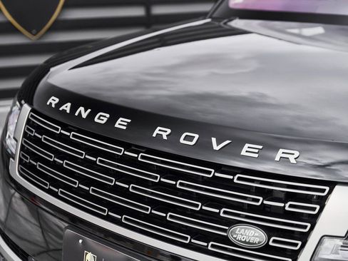 Used 2023 Land Rover Range Rover SE AWD/4WD image 7