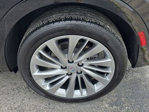 Used 2025 Buick Envision Avenir AWD/4WD image 30