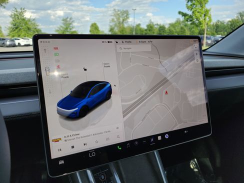 Used 2026 Tesla Model Y 2WD image 6