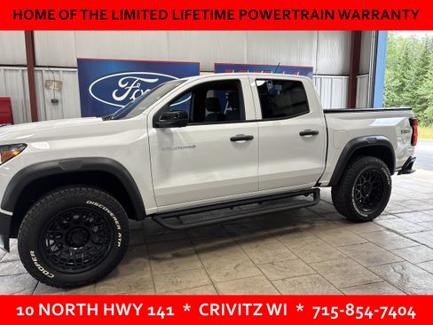 Used 2024 Chevrolet Colorado Trail Boss w/ LPO, Dark Essentials Package AWD/4WD image 4