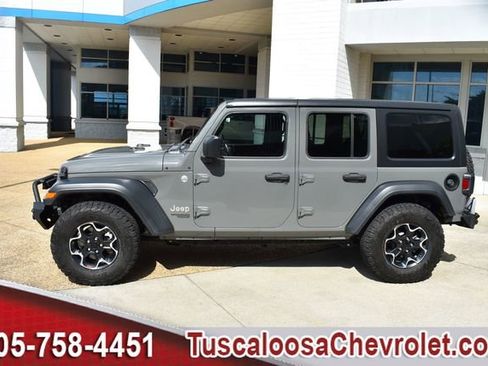 Used 2018 Jeep Wrangler Unlimited Sport S AWD/4WD image 7