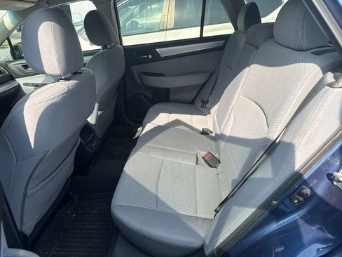 Used 2019 Subaru Outback 2.5i Premium AWD/4WD image 6