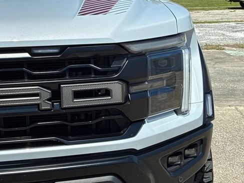 Used 2025 Ford F150 Raptor AWD/4WD image 10
