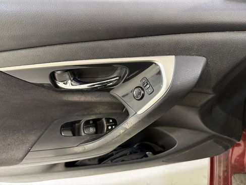 Used 2013 Nissan Altima 2.5 SV w/ 2.5SV Convenience Pkg FWD image 15