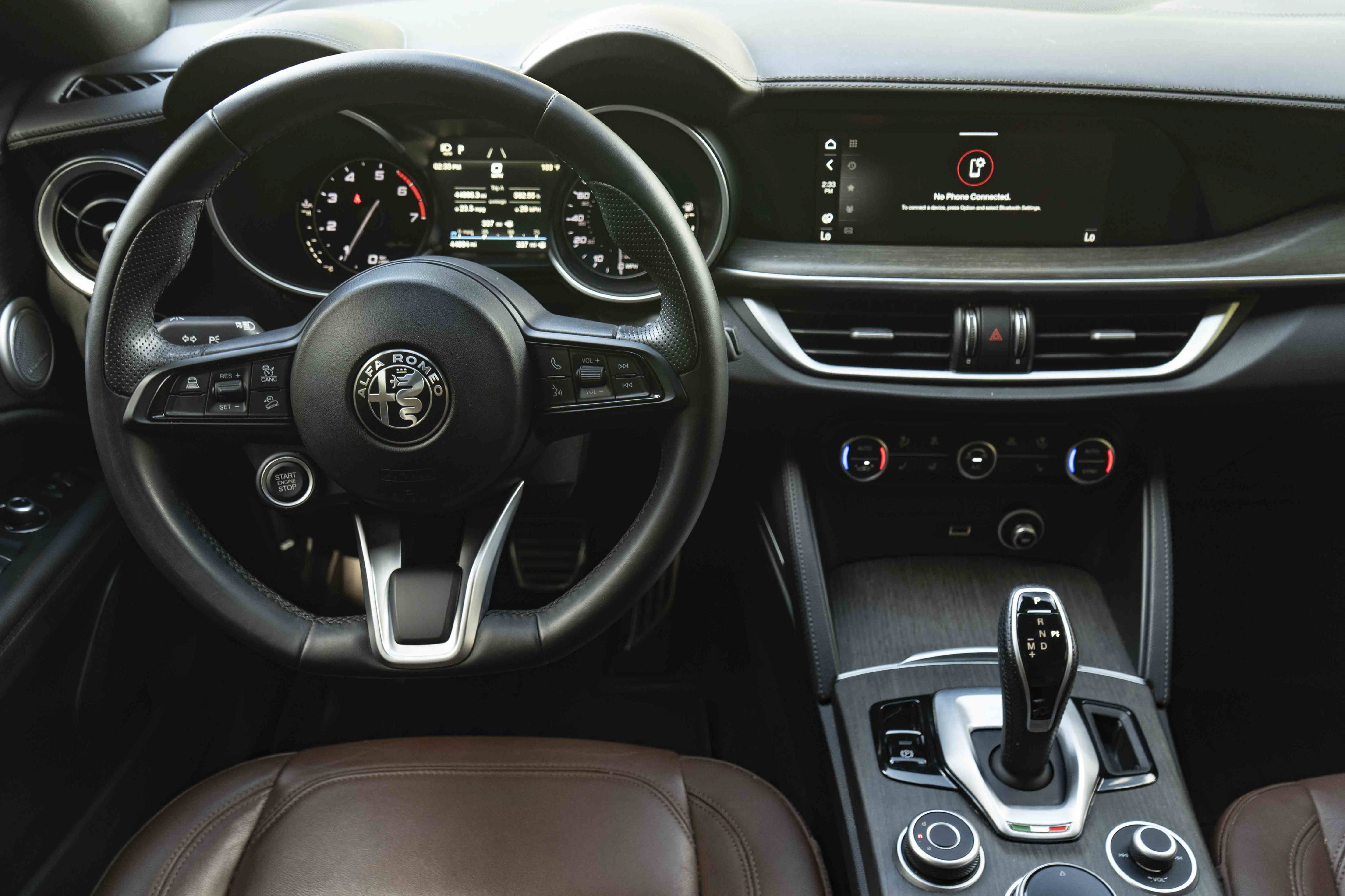 Used 2022 Alfa Romeo Stelvio Ti AWD/4WD image 19