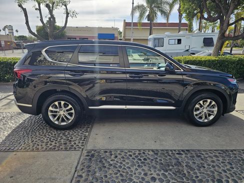 Used 2020 Hyundai Santa Fe SE w/ Cargo Package FWD image 4