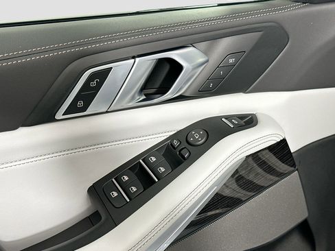 New 2026 BMW X5 xDrive40i w/ M Sport Package image 18
