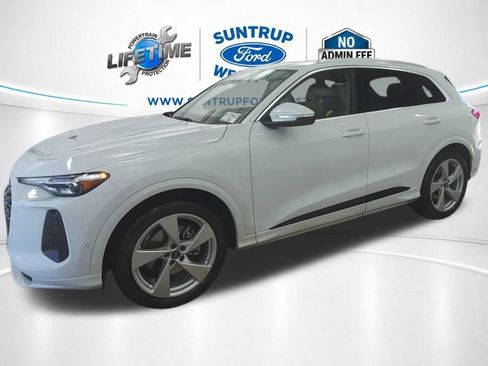 Used 2025 Audi Q5 Prestige AWD/4WD image 12