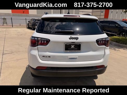 Used 2026 Jeep Compass Latitude AWD/4WD image 3