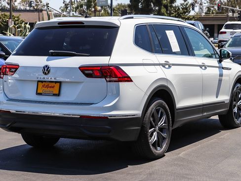 Certified 2022 Volkswagen Tiguan SE FWD image 6