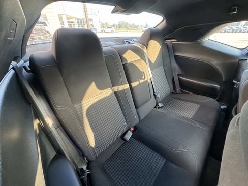 Used 2023 Dodge Challenger SXT image 18