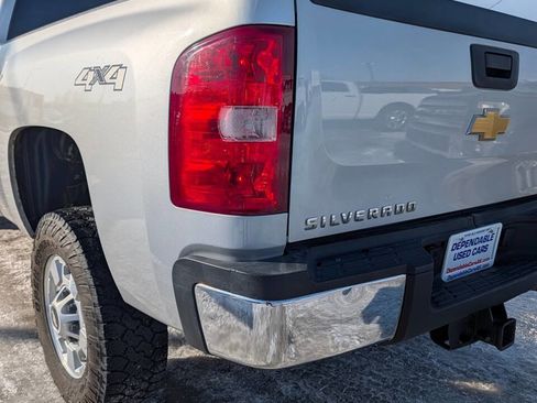 Used 2011 Chevrolet Silverado 2500 LT image 11