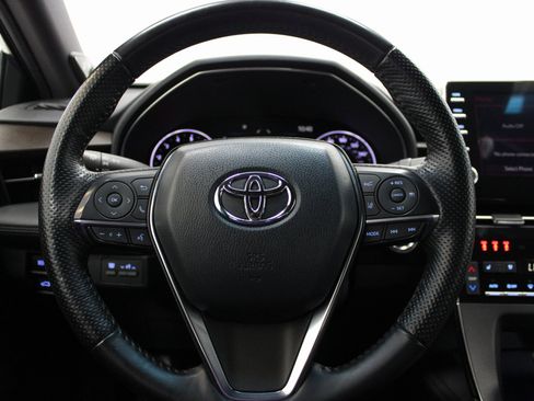 Used 2022 Toyota Avalon Limited w/ Advanced Safety Package image 30