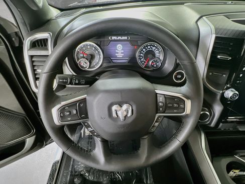 Used 2025 RAM 1500 Big Horn AWD/4WD image 11