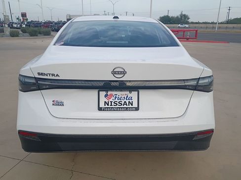 New 2026 Nissan Sentra SV w/ SV Convenience Package FWD image 5