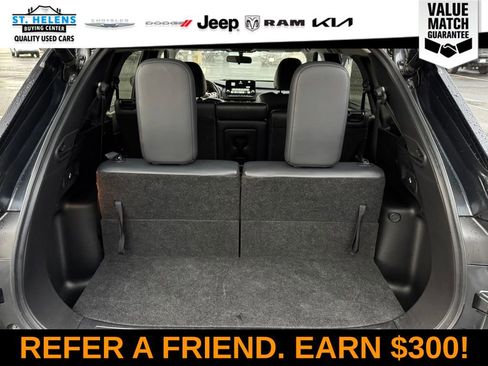 Used 2024 Mitsubishi Outlander SE image 8