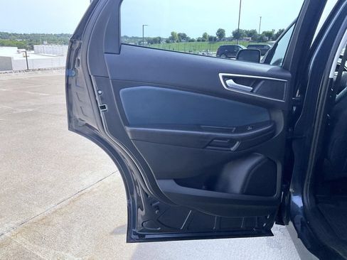 Used 2024 Ford Edge SEL w/ Sport Appearance Package AWD/4WD image 18