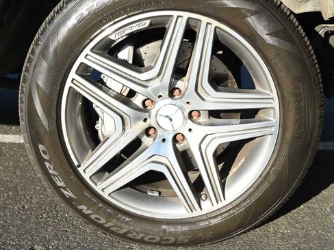 Used 2017 Mercedes-Benz G 63 AMG 4MATIC image 9