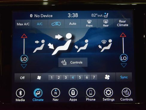 Used 2020 Chrysler Pacifica Limited FWD image 22