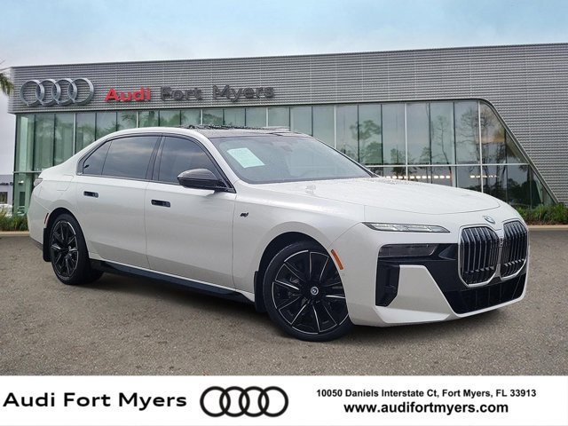 Used 2024 BMW 760i xDrive AWD/4WD image 1
